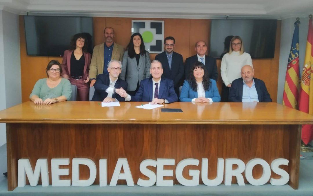 Reforzando alianzas con FIATC